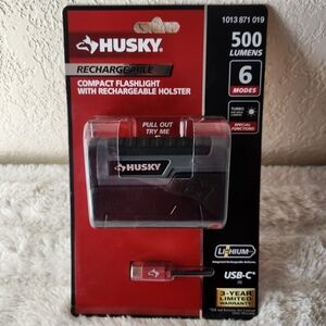 Husky Compact Flashlight with Rechargeable Holster 500 Lumens Brand New Sealed